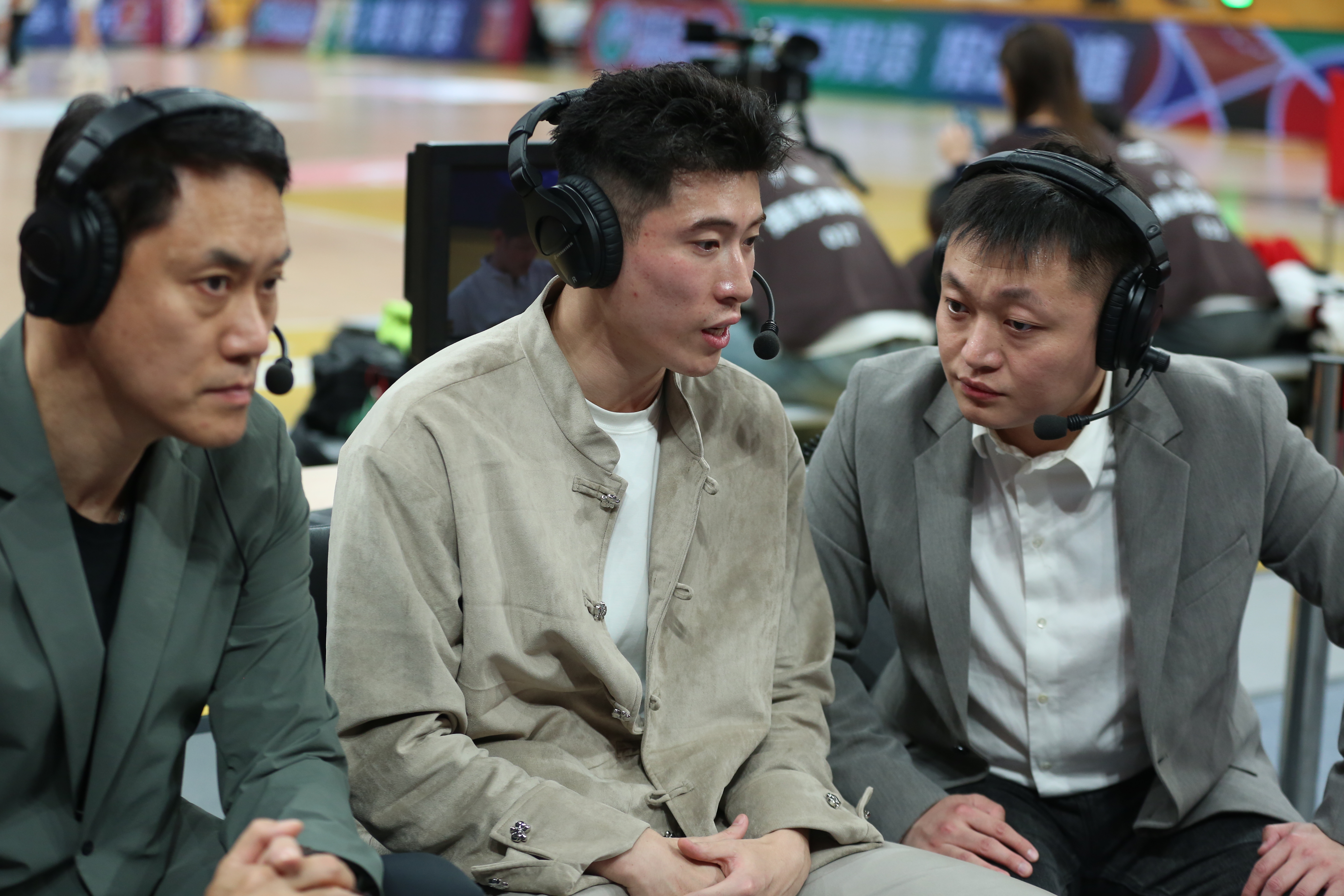 九游体育app-关于今晨突围战来临，浙江稠州围绕欧篮联主帅复盘，压力陡增，球探报告显示潜力的信息