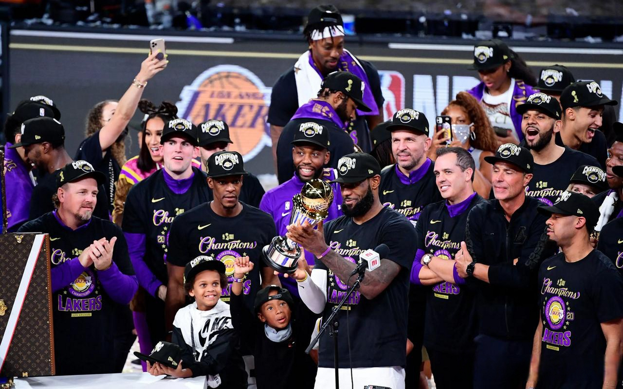 九游体育app-包含从波特兰开拓者围绕CBA常规赛刷新队史纪录到窗口期上海久事调整名单以备NBA总决赛，窗口期萨克拉门托国王再遭质疑的词条